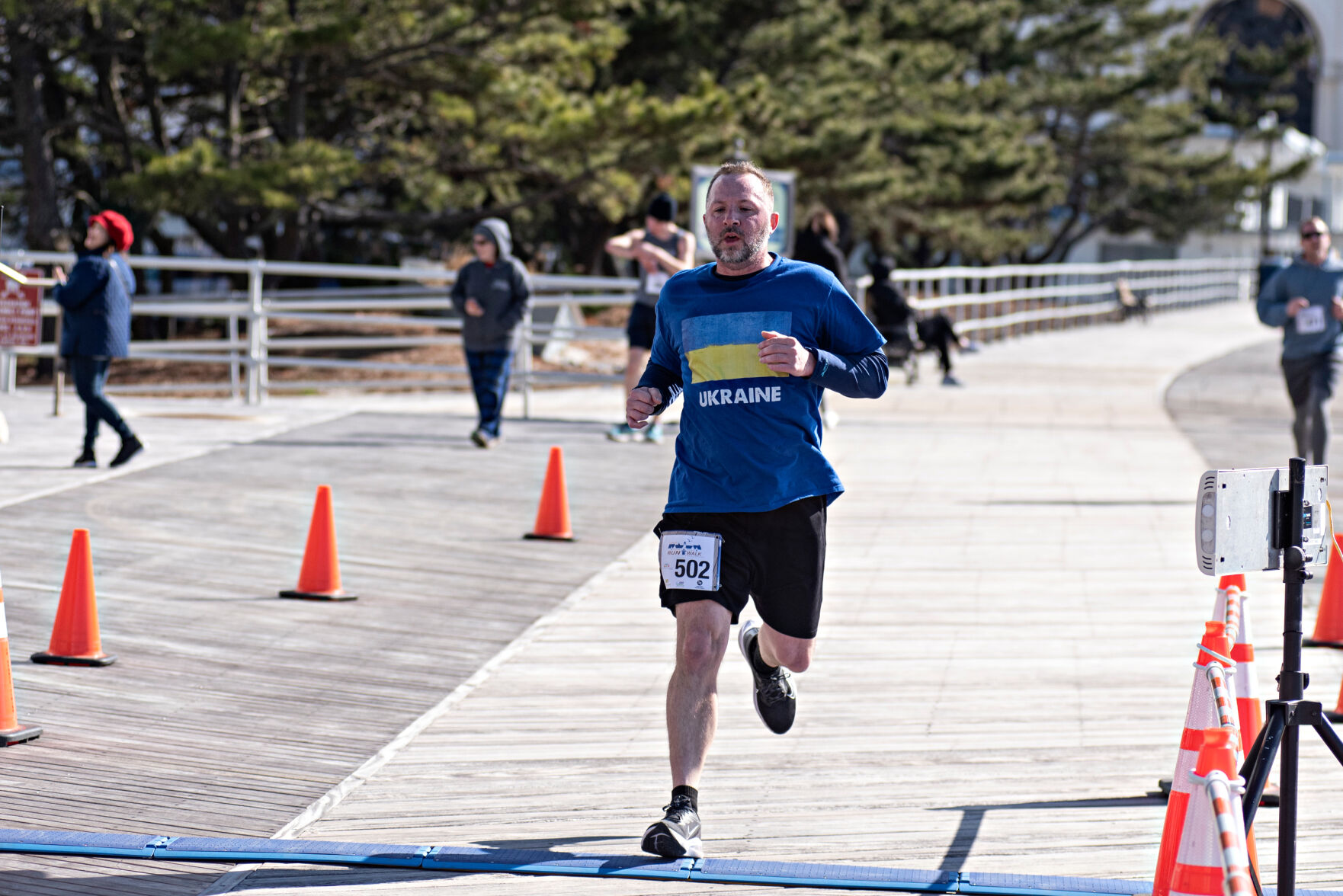 Seashore Gardens 5K is 'helping people help people' | Local News 20 041122-pac-nws-run
